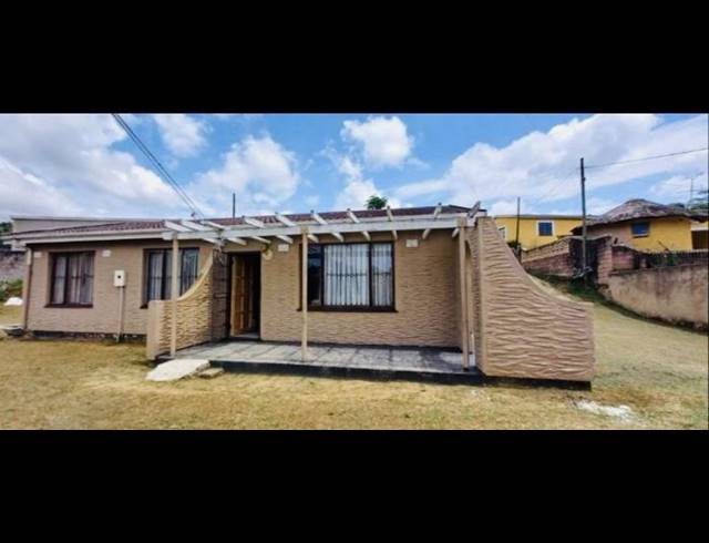 4 BEDROOM HOUSE FOR SALE IN UMLAZI Z